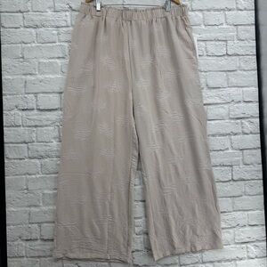 C by One Cream Polyester Wide Leg Cropped Pants Textured Floral Print NWT 3X